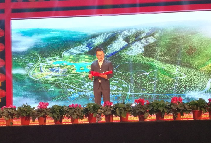 1496474233139271.jpg 4-播音员朗诵赵振元诗集节选 《温暖的阳光》.jpg