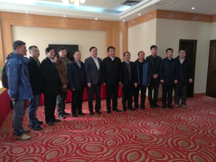 1496474353166682.jpg 10-巩义市委书记热情接待赵振元同志一行.jpg