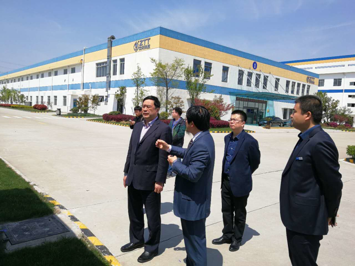 1496505091113031.jpg 6-赵振元同志一行参观中天南通生产基地.jpg